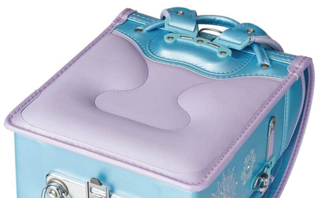 こどもの声”をヒントに開発。背中にやさしい思いやりのランドセル